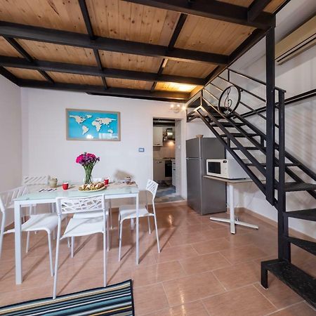 Sikulahouse - Apartment In The City Center 카타니아 외부 사진